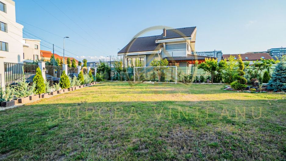 Palazu Mare/Elvila - Vila cocheta  P+1E+M cu teren 970 mp,mobilata si utilata - Poză 38