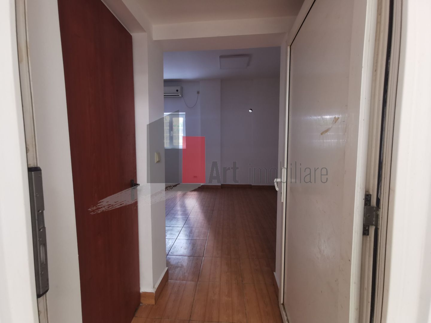 %0 Comision Spatiu comercial de inchiriat in zona Kogalniceanu/Cismigiu - Poză 5