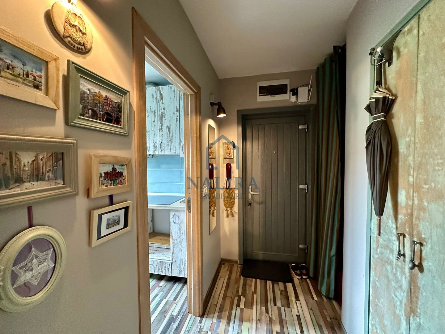 Apartament cu două camere - Poză 10