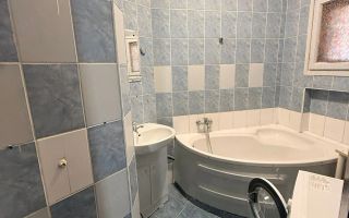 Garsonieră de închiriat, decomandată, centrală proprie, mobilată complet - Poză 4