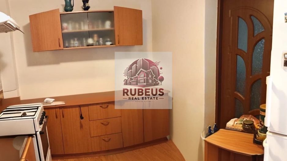 Casa cu personalitate in Calomfirescu – spatiu, liniste si teren gener - Poză 16