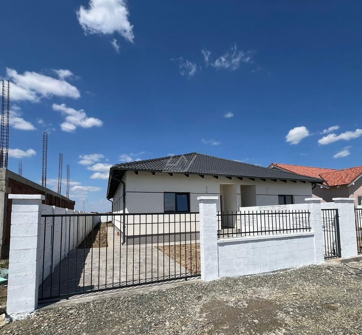 Comision 0. Duplex FINALIZAT 82 mp. Teren generos. - Poză 1