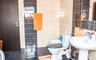 Confort și eleganță, apartament cu 2 camere, într-o zonă apreciată! - Poză 7