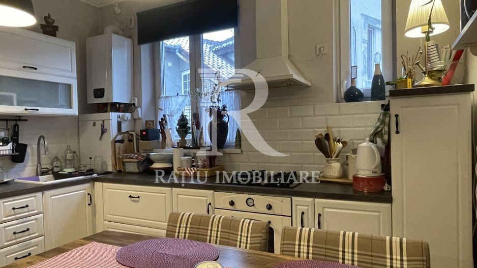 Apartament la casa | 3 Camere | Central | Oradea - Poză 9