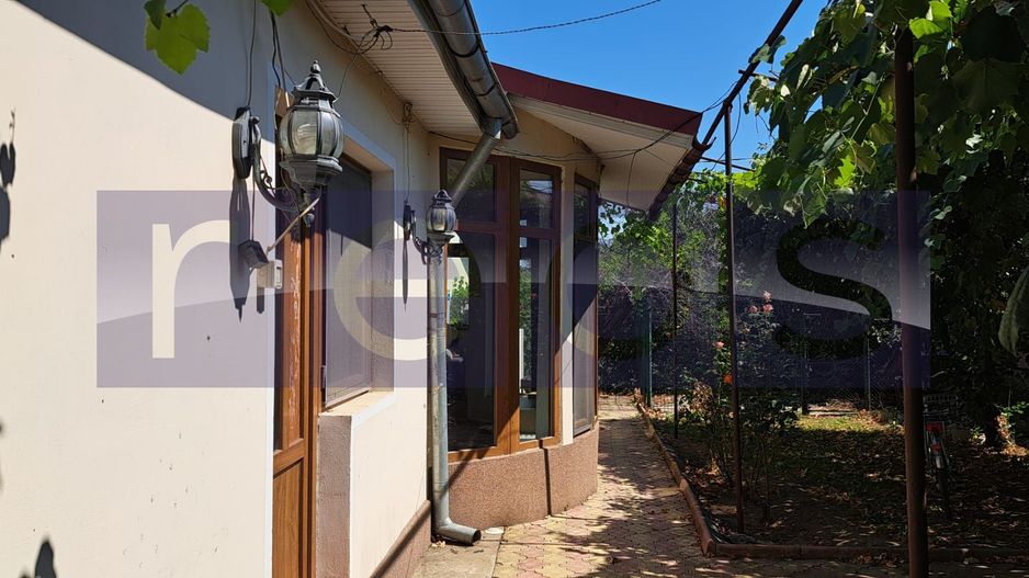 CASA DE VANZARE | 4 CAMERE | 110 MP | TEREN 2.500 MP | ROSIORI DE VEDE - Poză 1