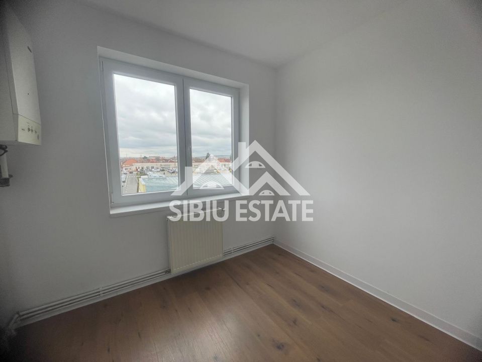 Apartament de vanzare, cu 2 camere, etaj 2, renovat recent Cartier Terezian - Poză 9