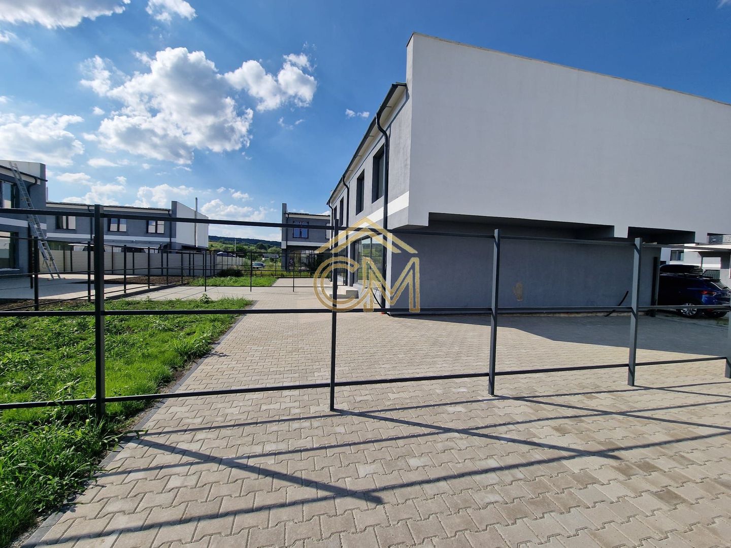 Casă 4 Camere - 110 MPU - 264 MP Teren - La Cheie - Poză 2