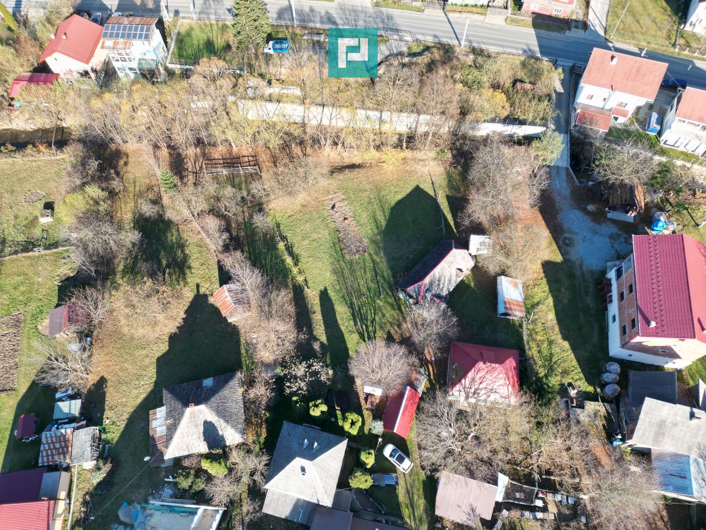 Casă de lemn, cu teren în Borșa - Poză 17