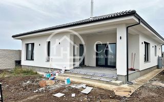 Casă de vânzare cu 4 camere în Santandrei, Bihor - Poză 2