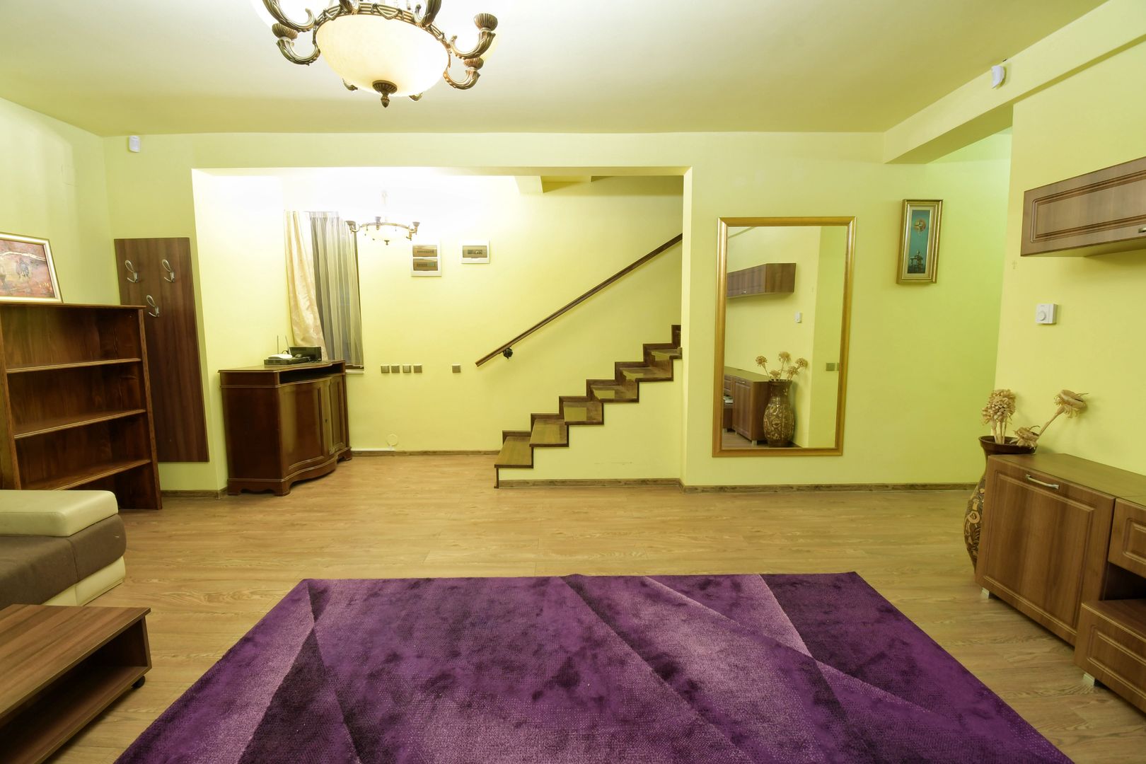 Casa cu 5 camere de inchiriat, zona Becas - Poză 3