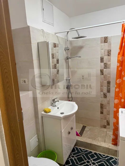 Apartament in Tătărași - 65.700 euro - Etaj 5/9 cu lift - Poză 5