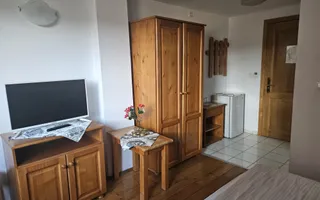 Pensiune 10 camere cu restaurant // teren 900 mp // Moieciu de Jos - Poză 28