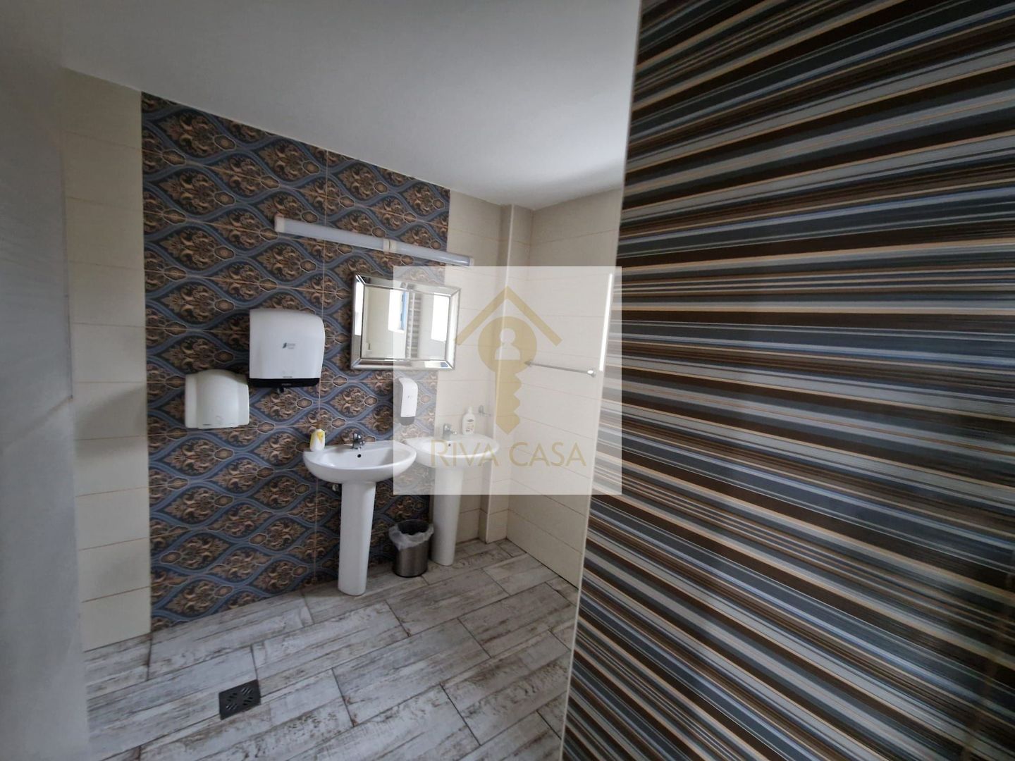 PROPRIETATE INVESTIȚIONALĂ PREMIUM – HOTEL OPERAȚIONAL LÂNGĂ VAMA BORȘ - Poză 10