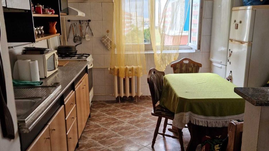 De inchiriat apartament 3 camere, zona Sebastian - Poză 3