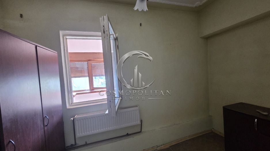 Apartament deosebit cu scara interioara si 4 camere ~ pozitie centrala - Poză 6