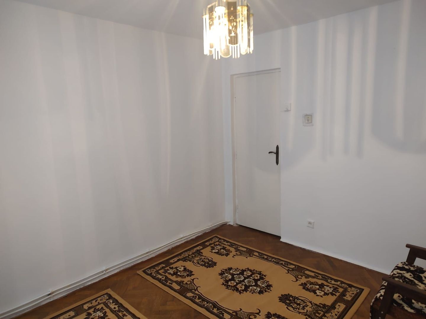 ageuropa.ro vinde Ap. 2 cam. 55mp Etaj 2 în Carpați 1. - Poză 3