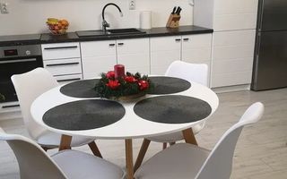 De vanzare apartament cu 3 camere in Floresti. - Poză 2