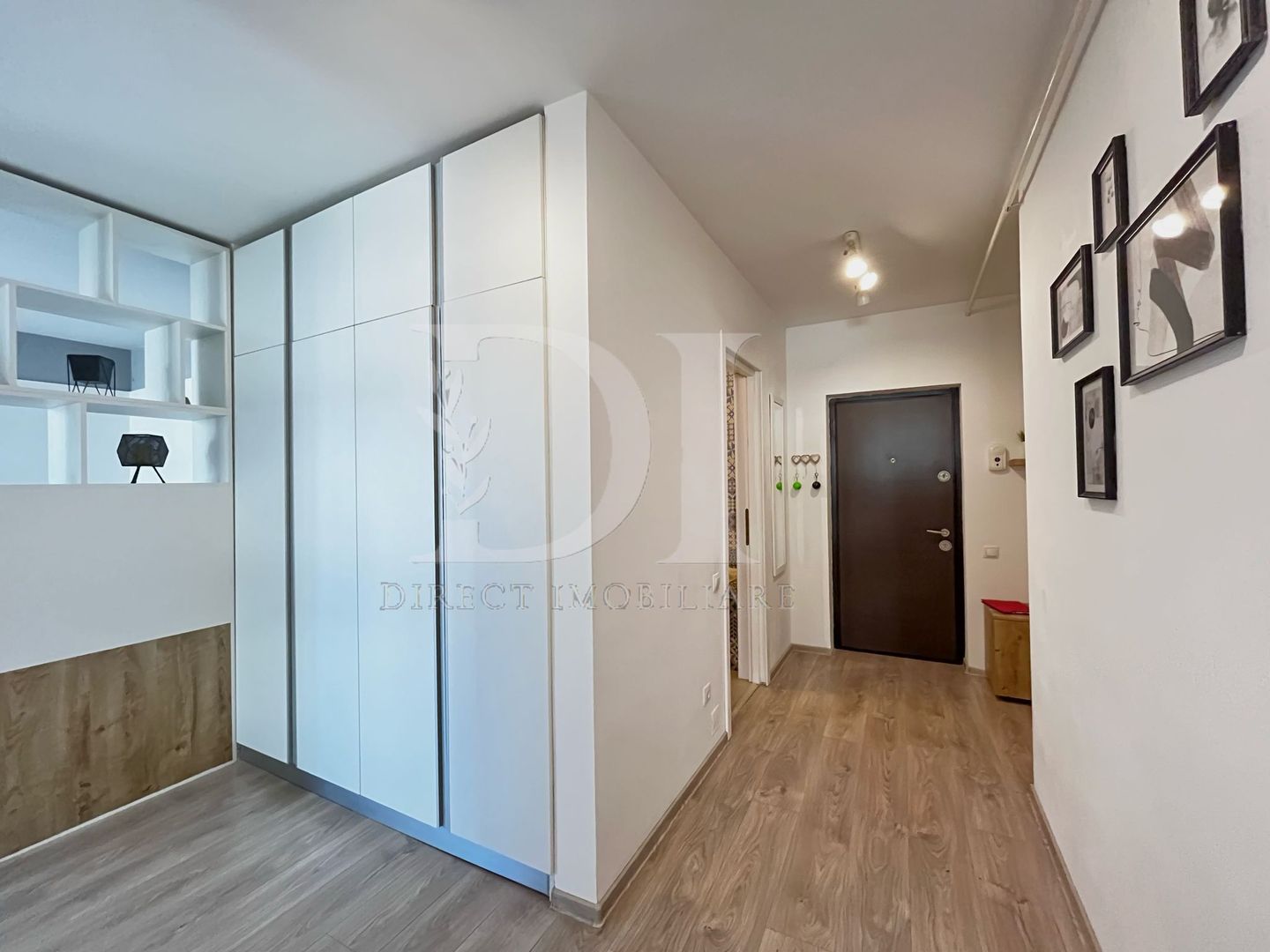 Apartament cu 2 camere semidecomandat , 57 mp, în zona BMW - Poză 11