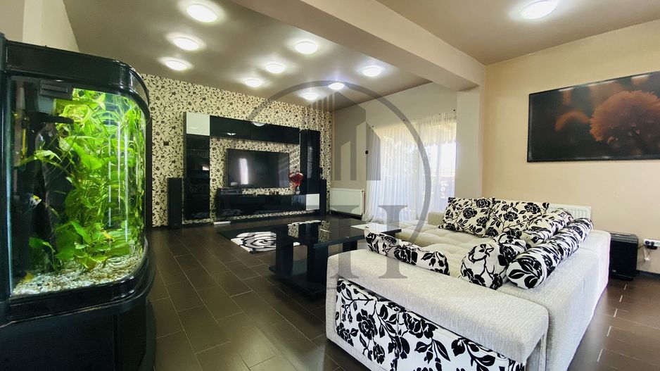 SOLD/ VANDUT Vila cu teren in Valu lui Traian - Poză 7