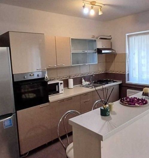 Giroc-Unitatea Militara | 2 Camere | Etaj 1 | Loc de parcare - Poză 2