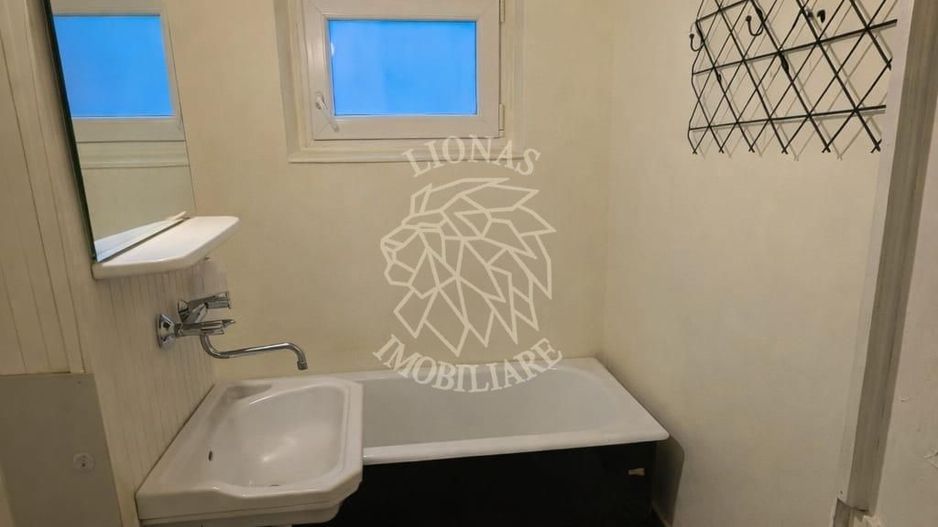 Oportunitate Investitie! Apartament 2 camere-balcon-Zona Centrala - Poză 4