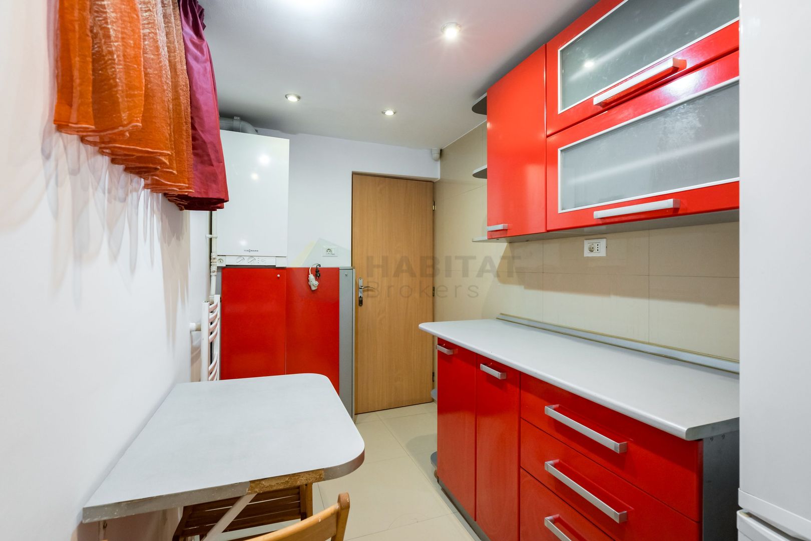 3 camere Zorileanu mobilat, la casa, demisol - Poză 15