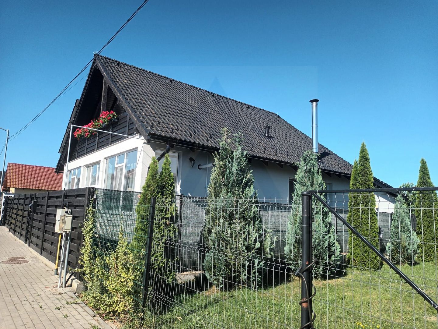Casa individuala 5 camere 150 mp utili si teren 460 mp in Cristian - Poză 1