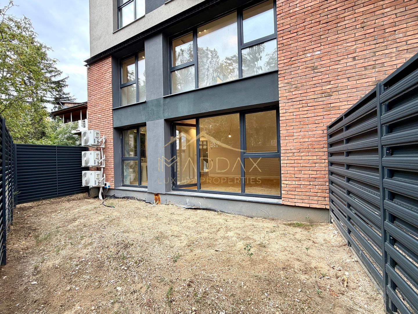 Duplex 4 camere cu gradina //  200 mp + curte 150mp // Straulesti - Poză 42