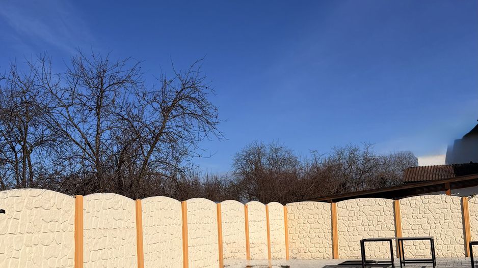 CASA CU TEREN GENEROS - Poză 13