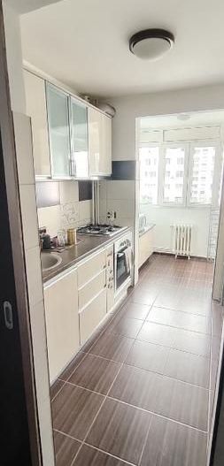 Apartament 3 camere, zona Nicolae Grigorescu, cu loc de parcare - Poză 4