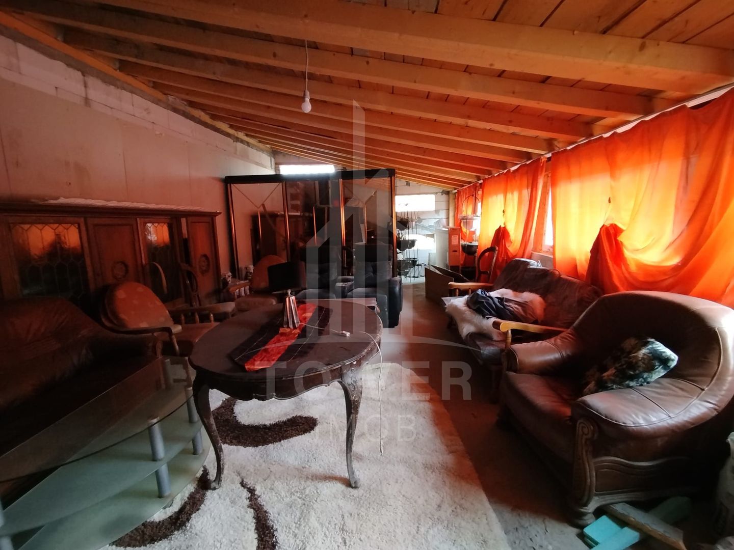 Casa de vanzare cu spatiu comercial la parter - Poză 8