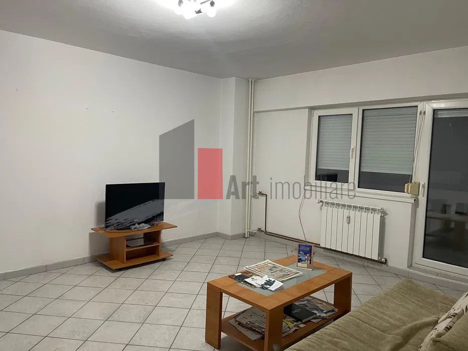 Apartament Piata Unirii, 2 cam, et 6/8, 3 balcoane - Poză 1