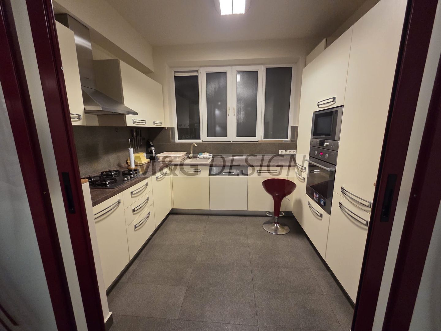 Apartament la Vila de inchiriat 3 camere prima inchiriere totul Lux. - Poză 23