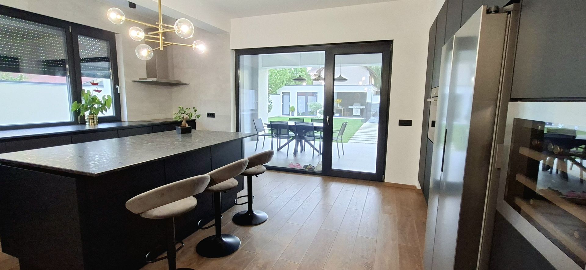 Locuinta individuala exclusivista cu piscina - Dumbravita - Poză 7