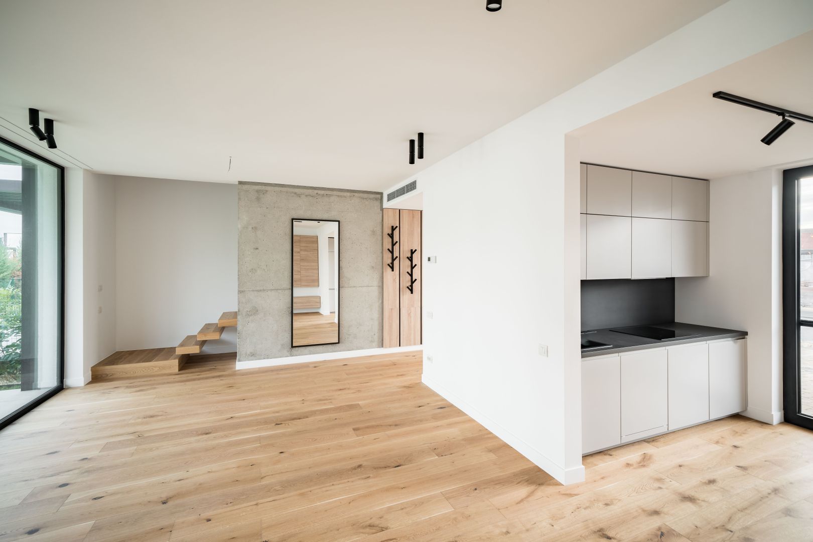 Vila tip UV03 mobilata partial in Amber Forest-prima inchiririere - Poză 7