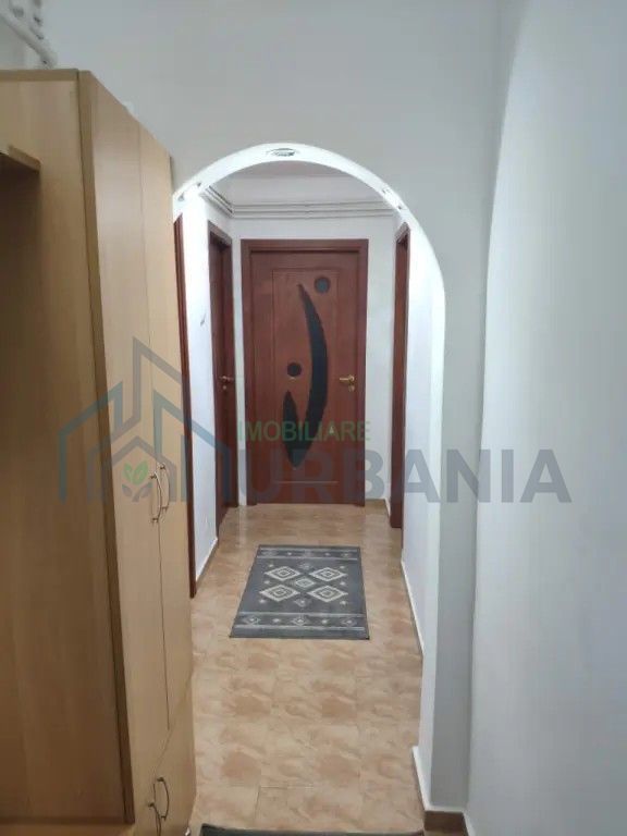 Închiriere apartament 2 camere decomandat, etaj 10/10, central, Iași - Poză 1