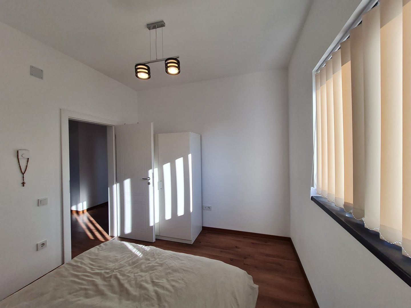 Minimalist la prima închiriere în Dumbravita - Poză 18