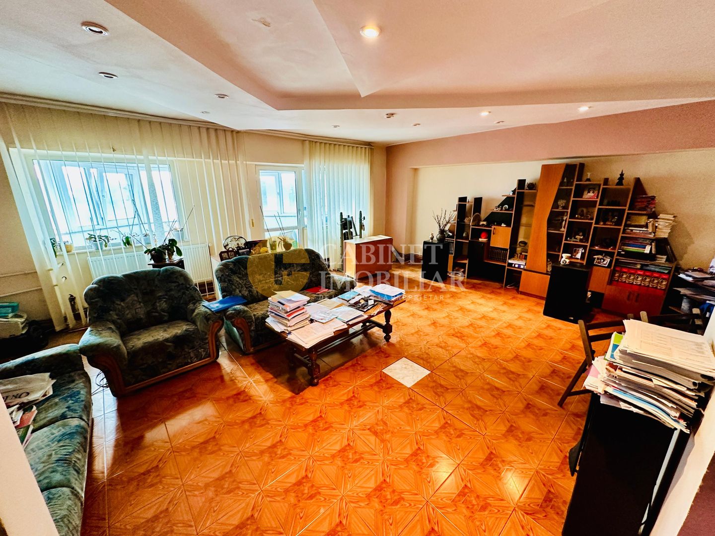 3 Camere Decomandat -  Esplanada Nicolina 1- Bloc 1990 - Poză 1