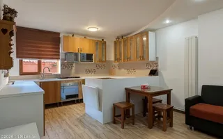 Parc Bazilescu - Str. Nuvelei 95, Casa P+M, 173 mp utili, teren 288 mp - Poză 11