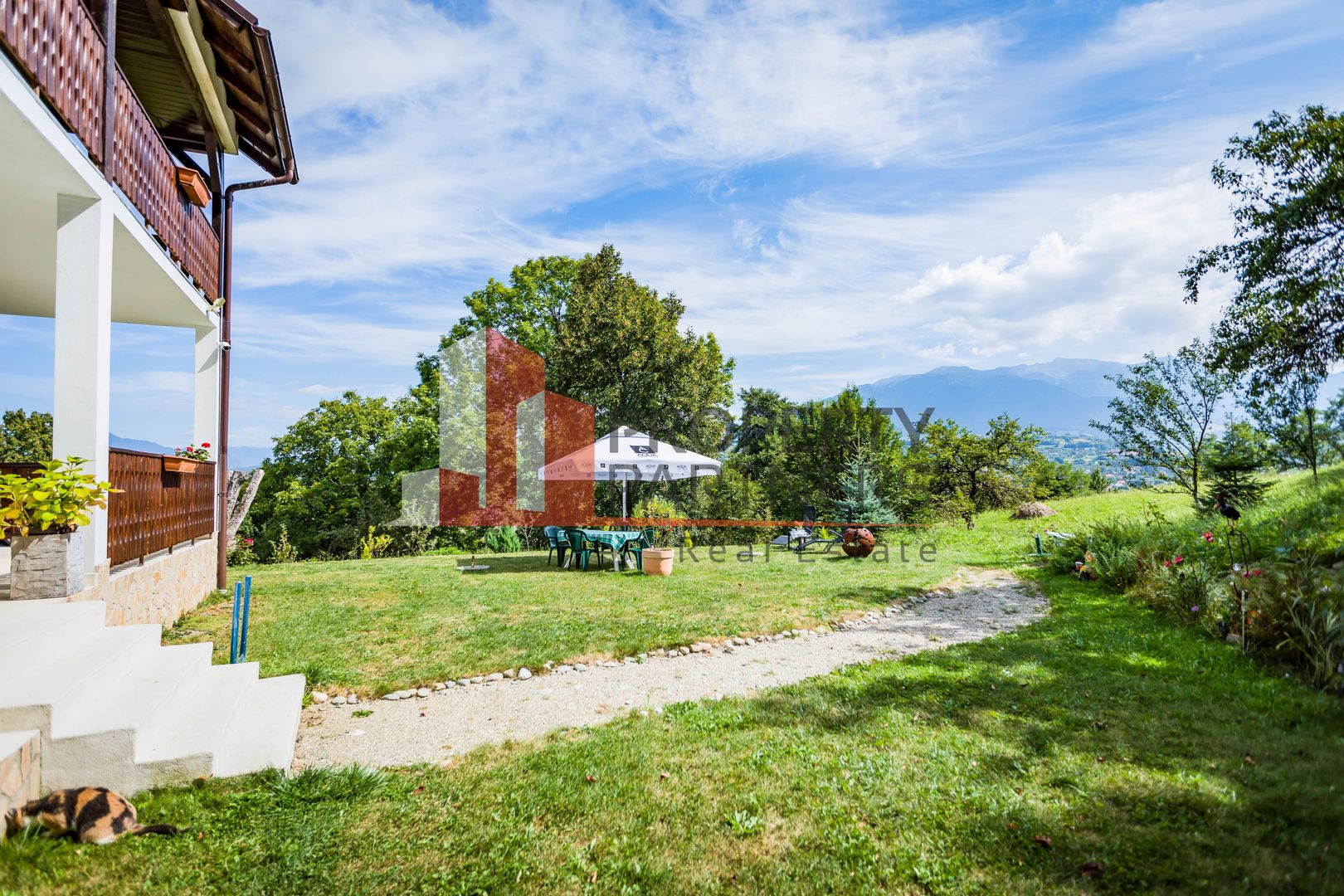 Vilă in Bran cu teren de 28.000 mp și priveliște spectaculoasa - Poză 24