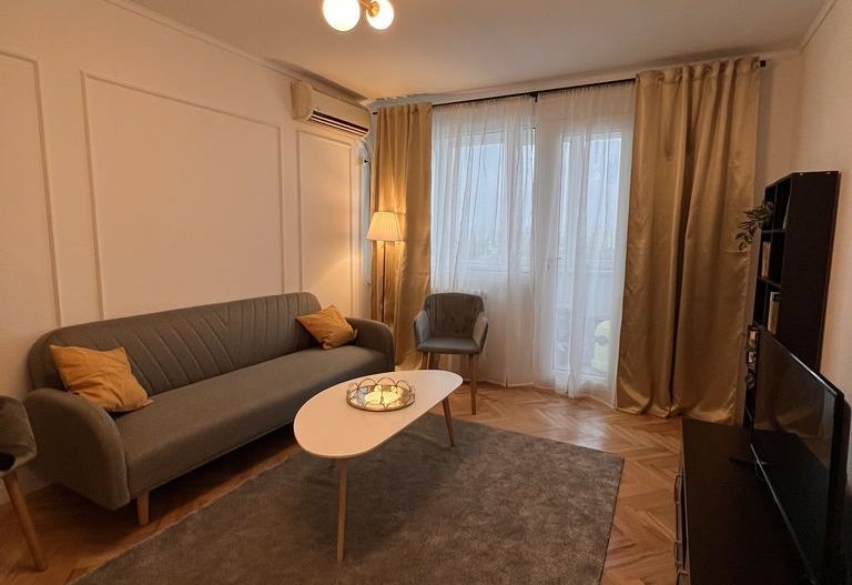 Închiriere 3 camere - Titan-Rotundă - Poză 1