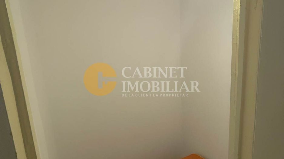 4 camere decomandat - 79 mp - Zona Galata - Poză 7