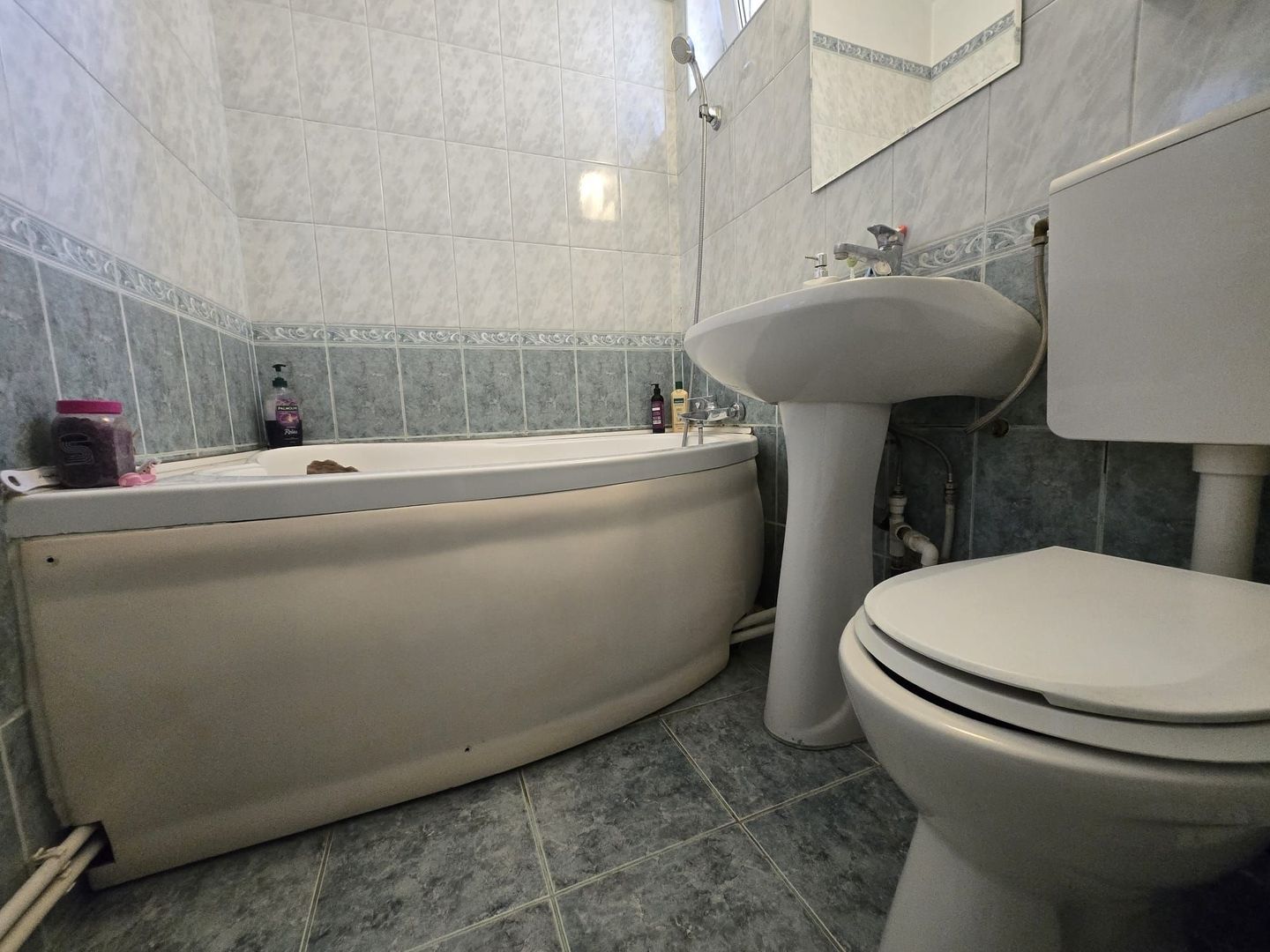 Apartament cu 3 camere  de vanzare - B dul 1 Mai - Poză 5
