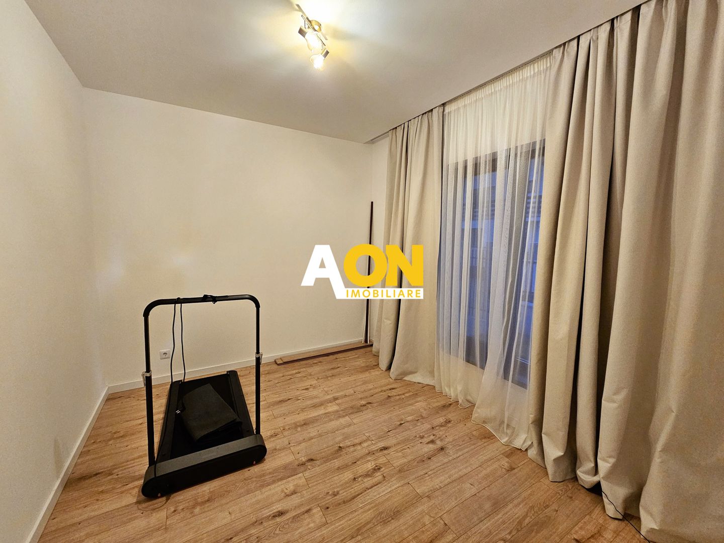 Casa 4 camere, 424 mp teren, partial mobilata, cartier Orizont - Poză 6