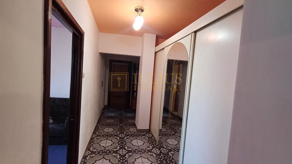 3 camere în zona Complex Studentesc - Poză 9