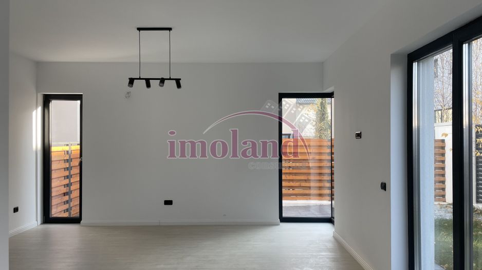 De vânzare casă noua 102 mp | 5 cam 3 bai | curte proprie | lacul Straulesti - Poză 8