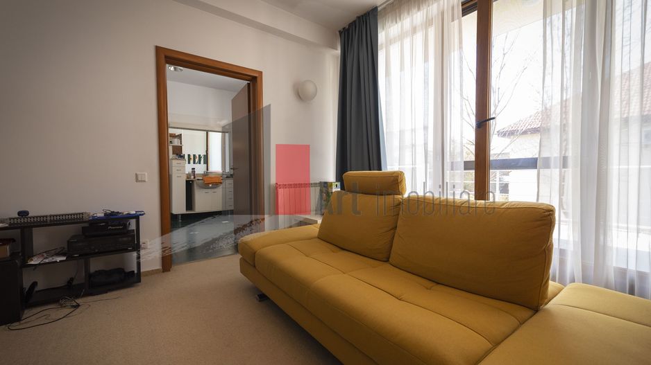 7 cam. | 5 bai | 420 mp | 690 000  euro | zona Mark Twain - Poză 10