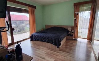 Casa spațioasă  P+1E,526 mp teren-strada liniștită. - Poză 4