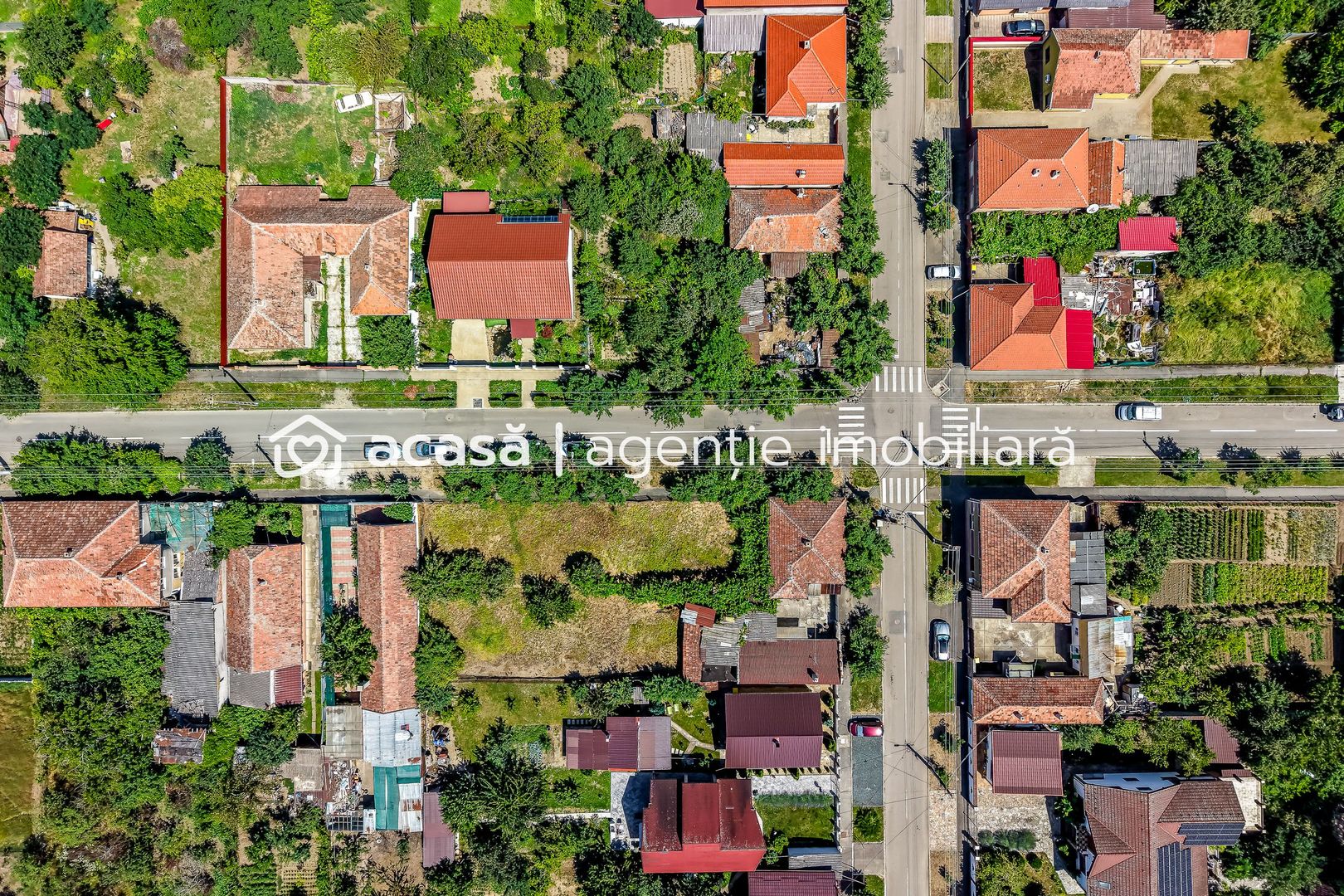 Casă cu teren 1018 mp și 2 fronturi stradale- Bujac - Poză 2