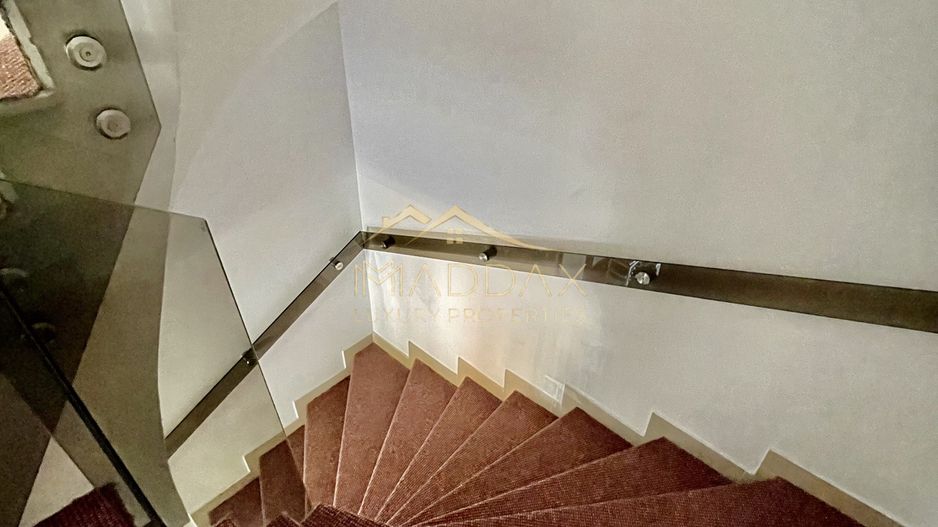 Vila cu 5 camere //2 parking// Zona Domenii - Poză 23